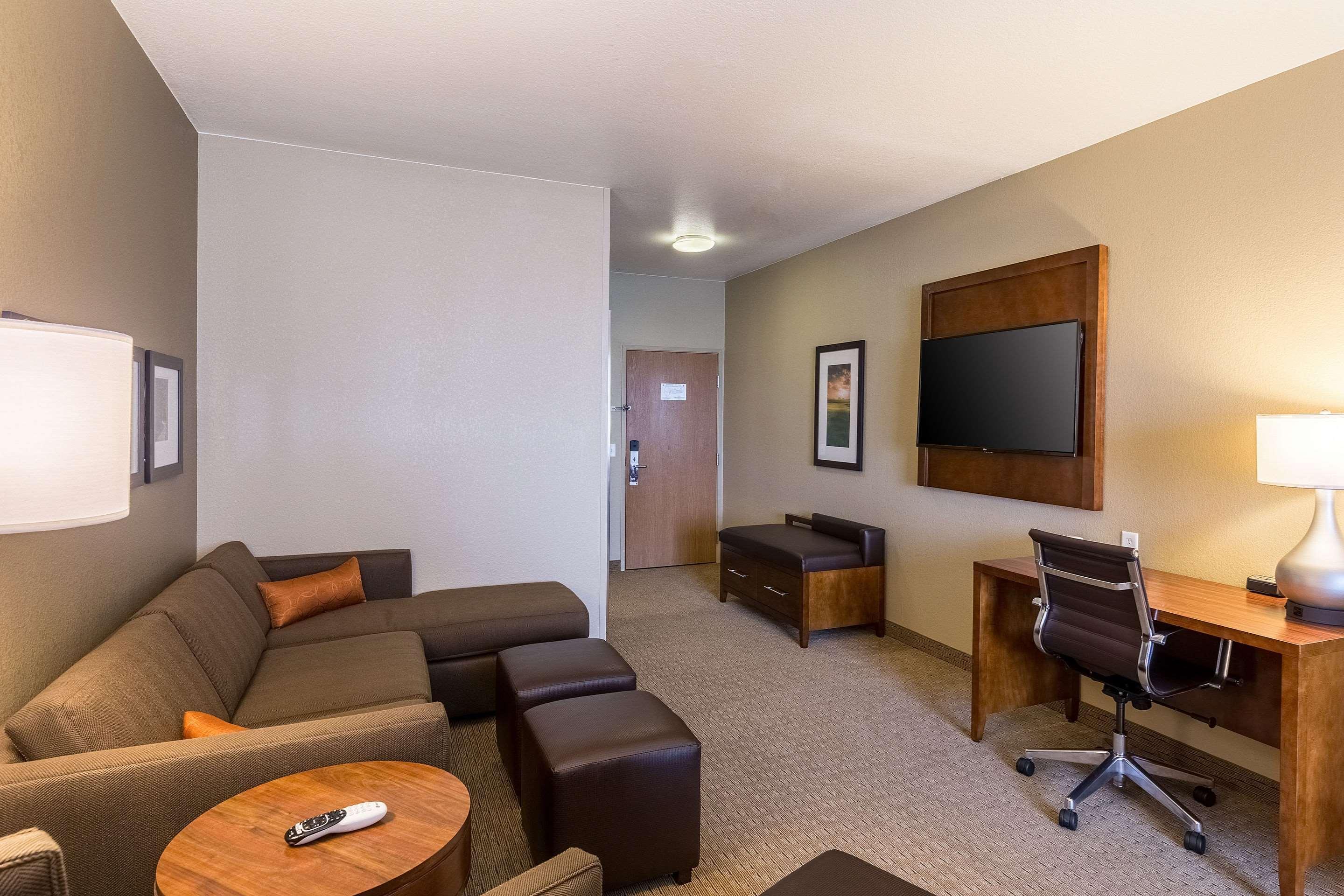 Comfort Suites Burlington Exterior foto