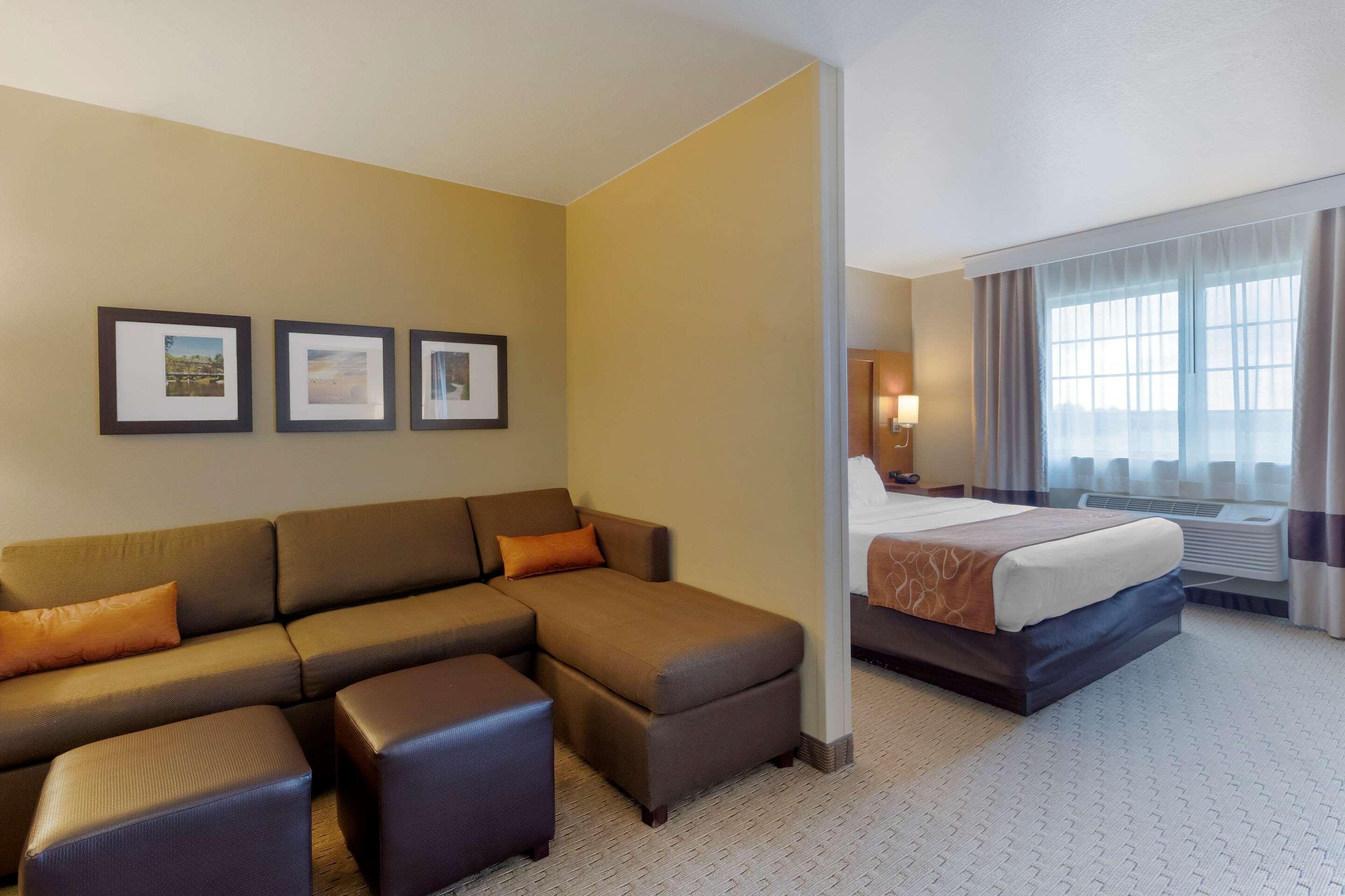 Comfort Suites Burlington Exterior foto