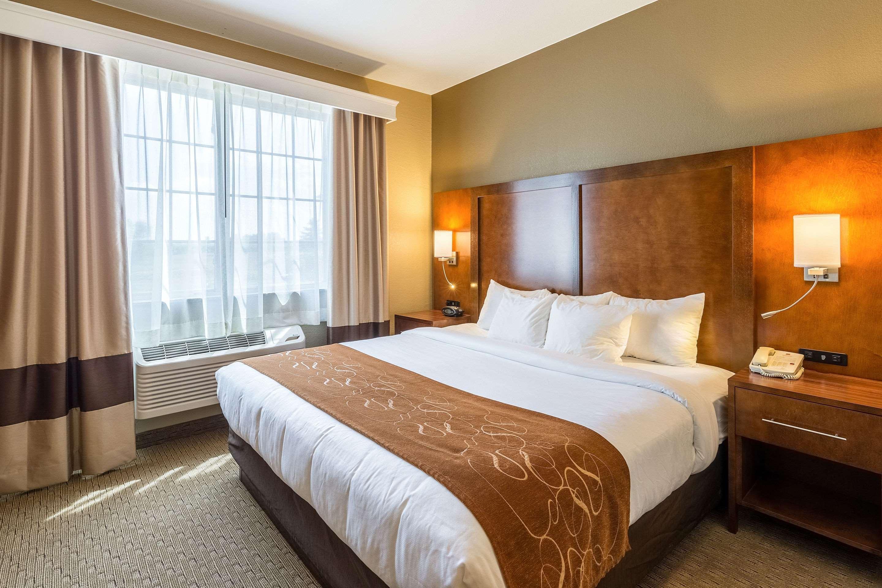 Comfort Suites Burlington Exterior foto